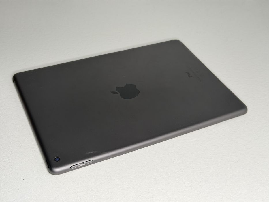 iPad 9. gen. (A2602) - 64GB - faktura VAT 23%
