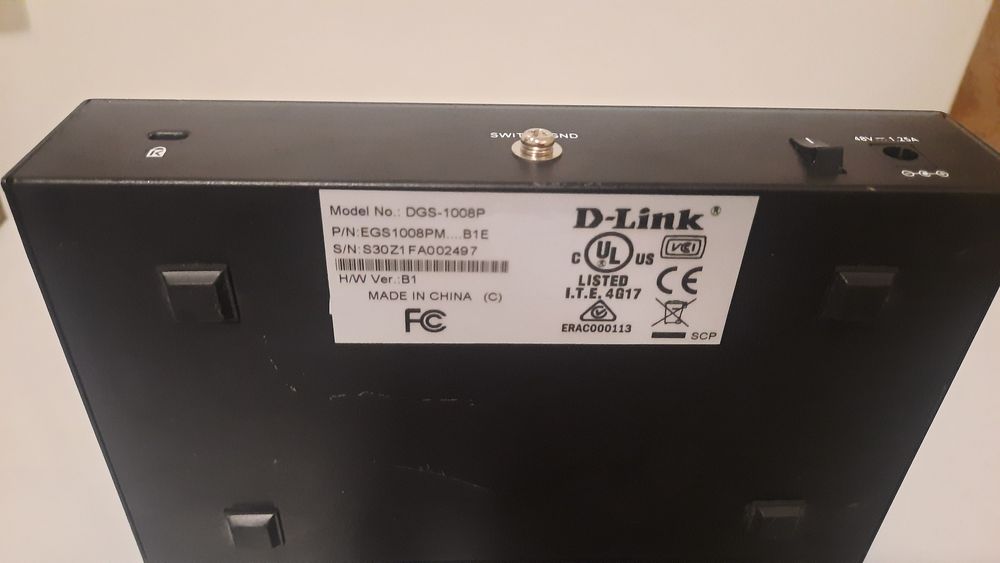 Комутатор D-Link DGS-1008P