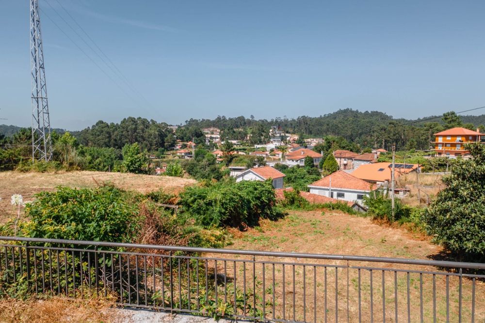 Moradia T3 para Restauro c/ Terreno