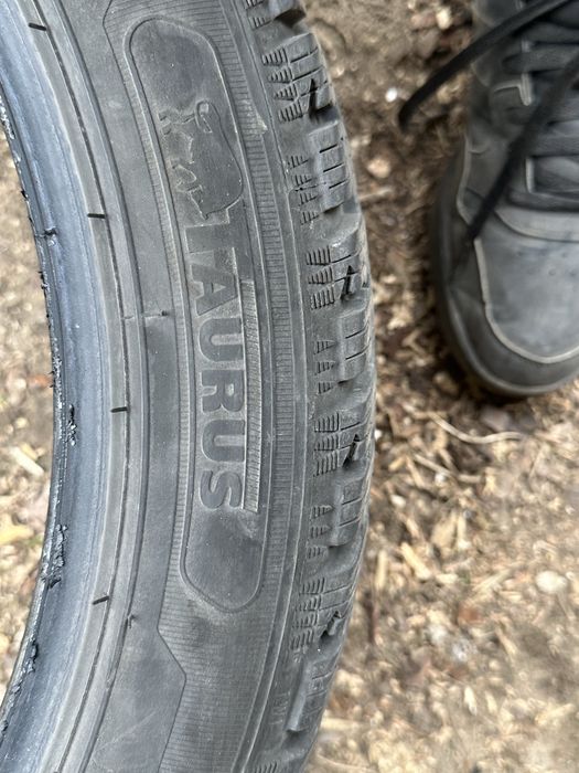 Opony taurus 245/40 18”