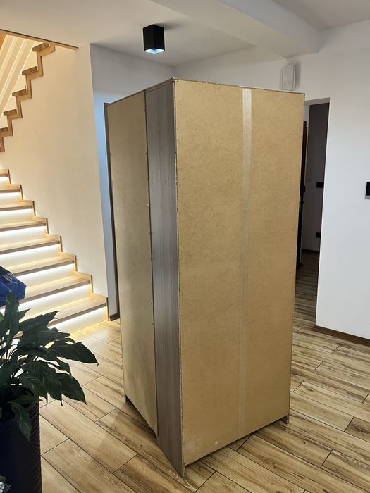 Sprzedam Szafę stan bardzo dobry