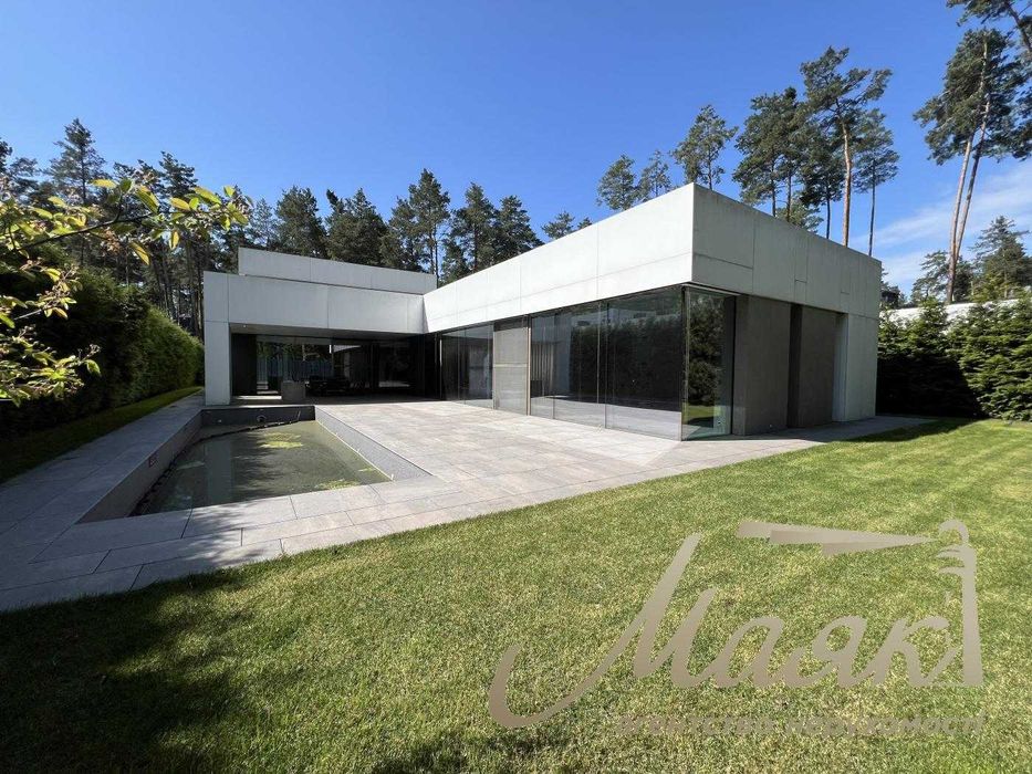 Продажа 1-этажного дома 305 м2, в Плютах