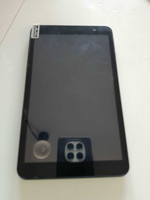 Tablet 8 polegadas Android + 2 teclados USB e Bluetooth
