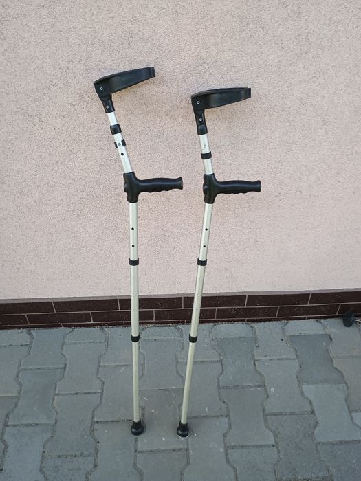 Kule ortopedyczne łokciowe aluminiowe, z regulacją długości.