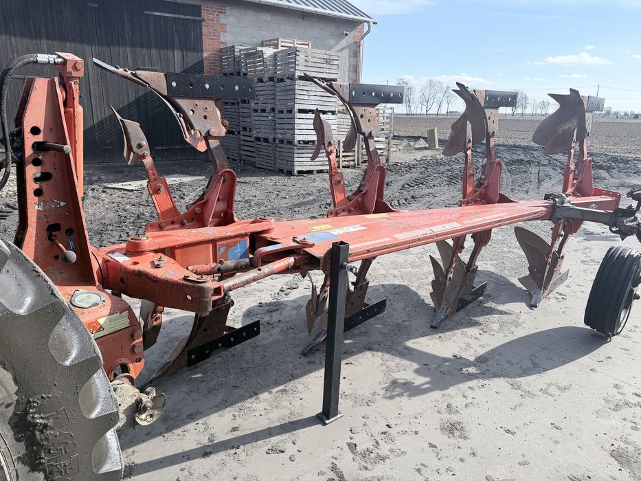 Pług Kuhn 4 skibowy obrotowy Kuhn master 120