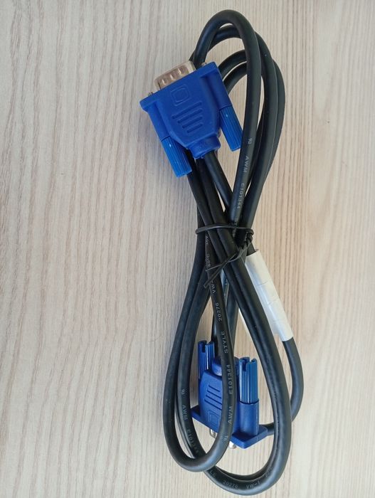 Kabel typu VGA do monitora i komputera
