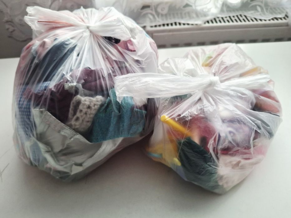 Reklamowki z ubrankami dla barbie