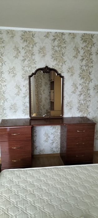 Туалетний столик,новий