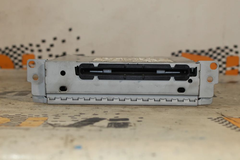 Rádio / auto-rádio BMW 1 (F20)