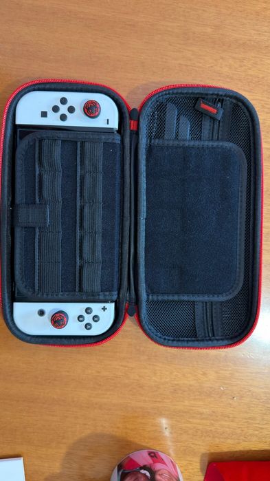 Nintendo Switch OLED – Como Nova