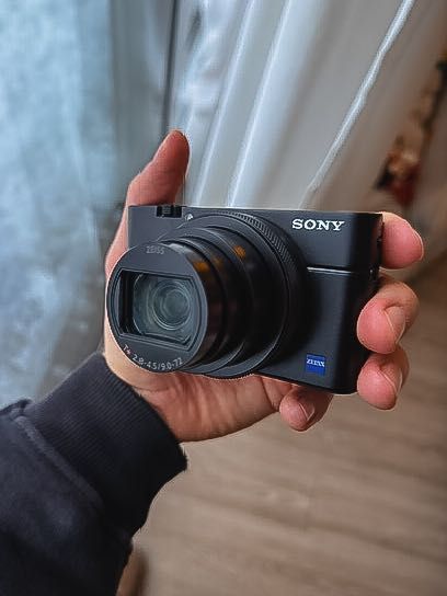 Aparat SONY RX100 VII