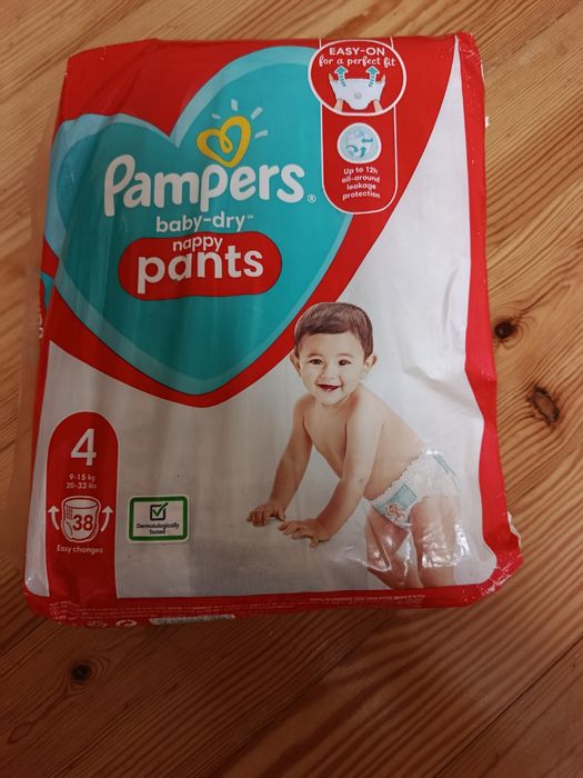 Трусики pampers.