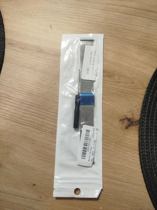 srebrny pasek do zegarka typu mesh (milanese)