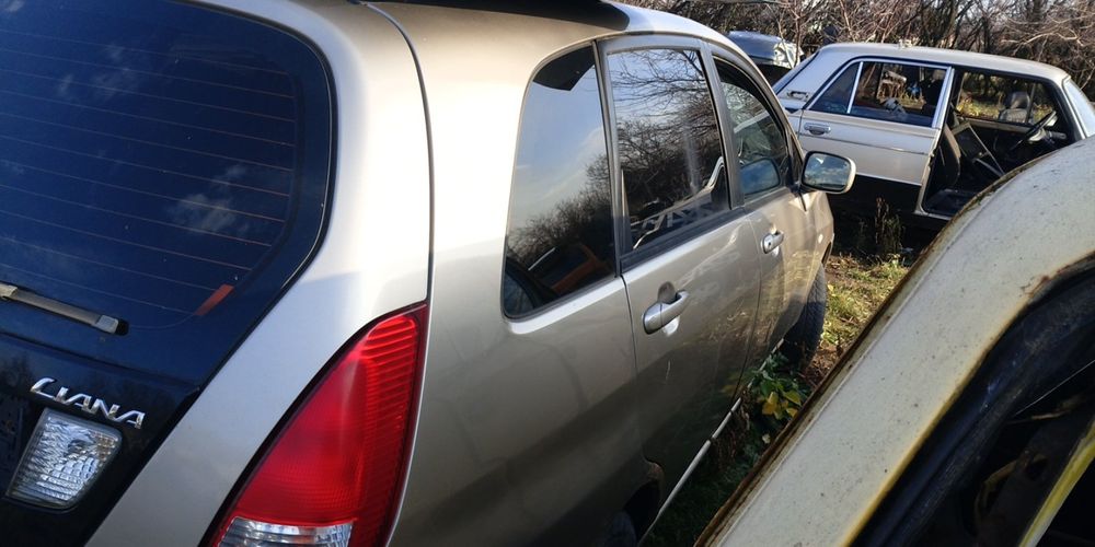 Разборка Suzuki Liana 1.6 M16A • 4x4 • Автомат
Розби