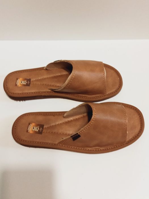 Pantofle/klapki/laczki, rozmiar 40, skóra