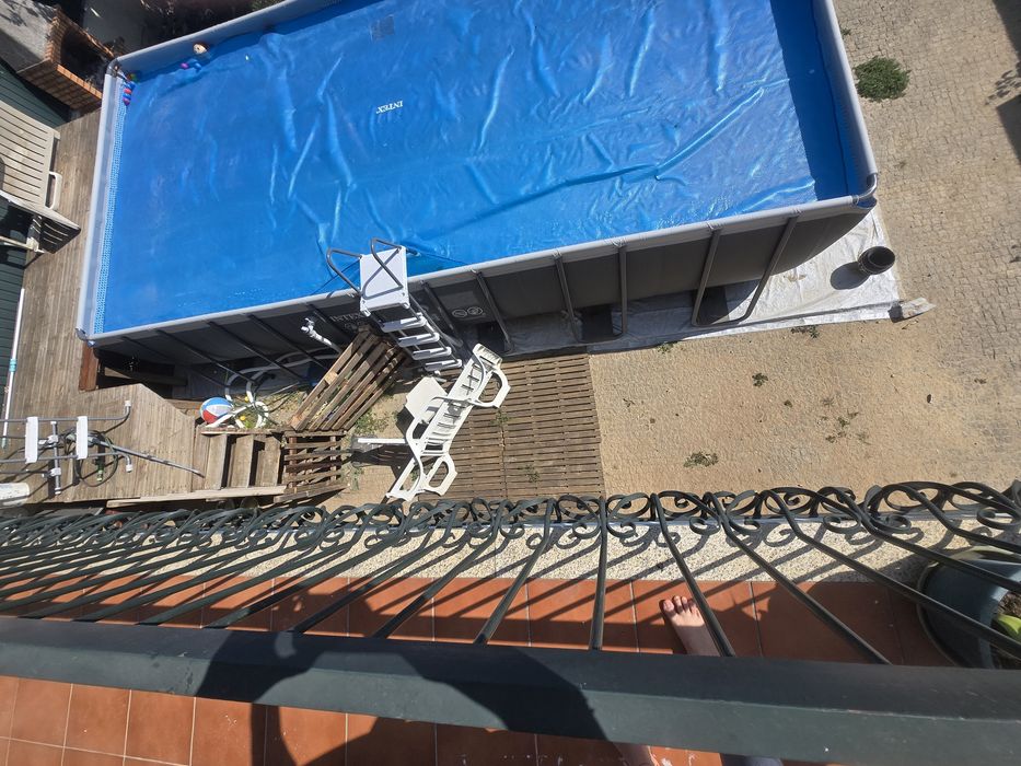 Vendo piscina Intex Ultra XTR Frame retangular 732x366x132