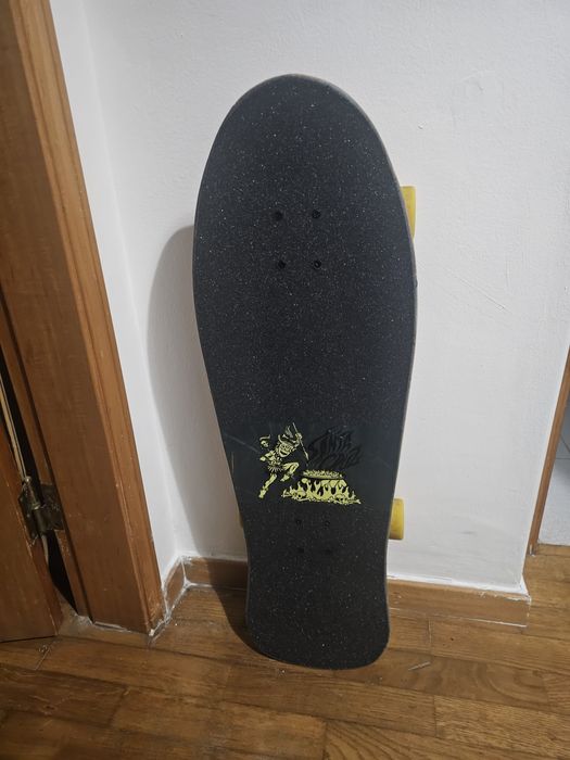 Skate old scholl em bom estado