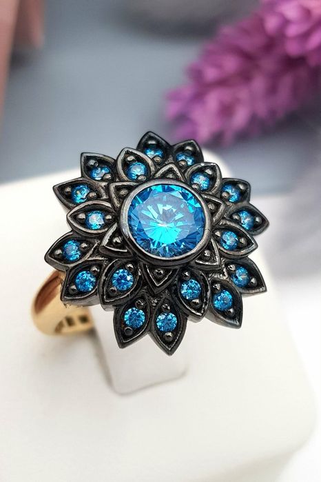 Piękny złoty pierścionek