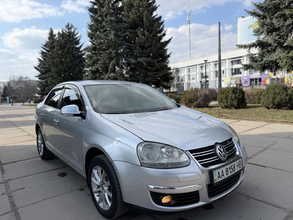 Volkswagen Jetta 2008 На автоматі Газ/бензин
