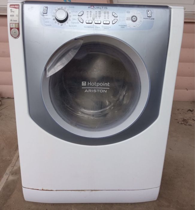 Продам стиральную машину Hotpoint Ariston