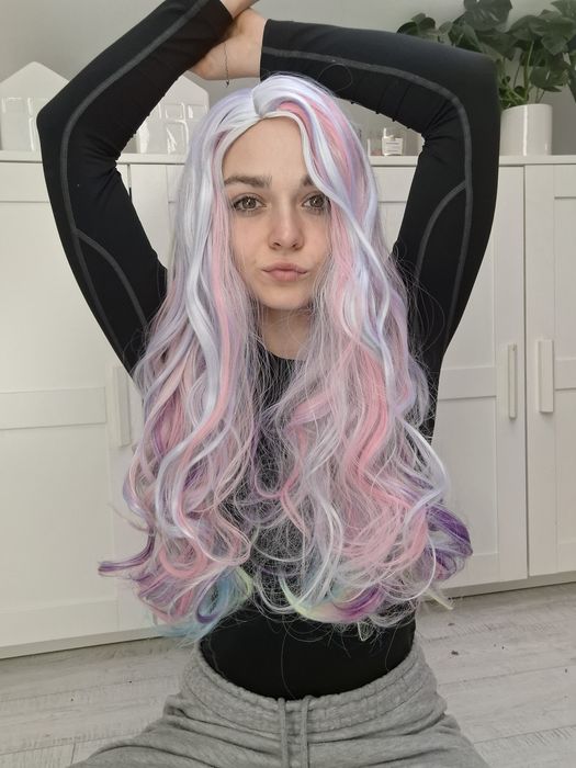 Pastelowa peruka pastel wig cosplay długa różowa niebieska fioletowa u