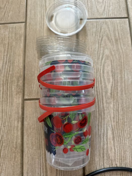 Wiaderka na owoce, warzywa po pomidorkach z biedronki