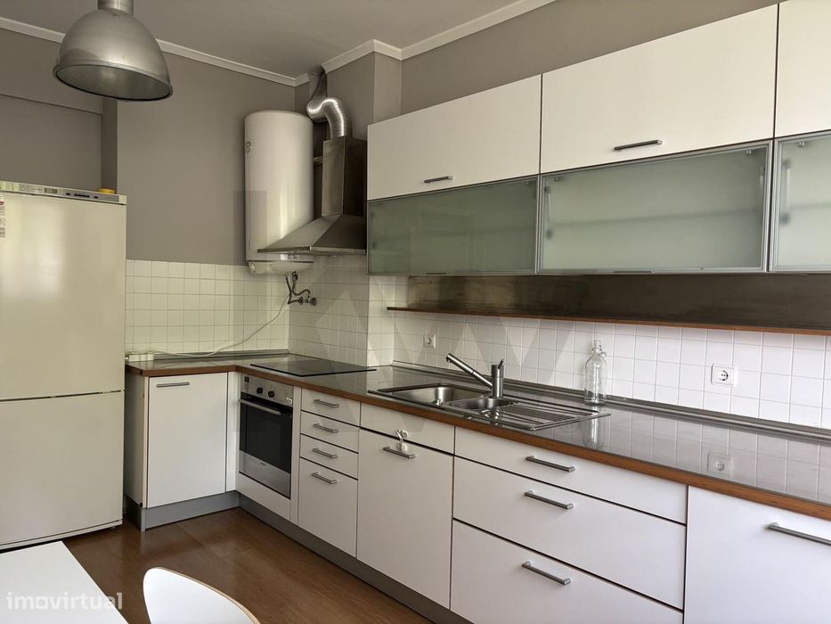 T2 Apartment in Alfragide