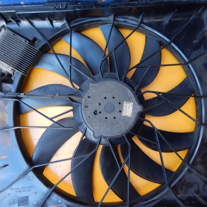 Вентилятор Охлаждения 320 350 450 550 Mercedes ML W164