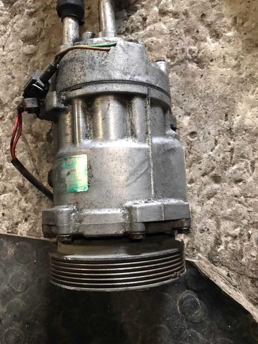 Компрессор кондиционера Фольксваген Т-4 2,5TDI 2.4D