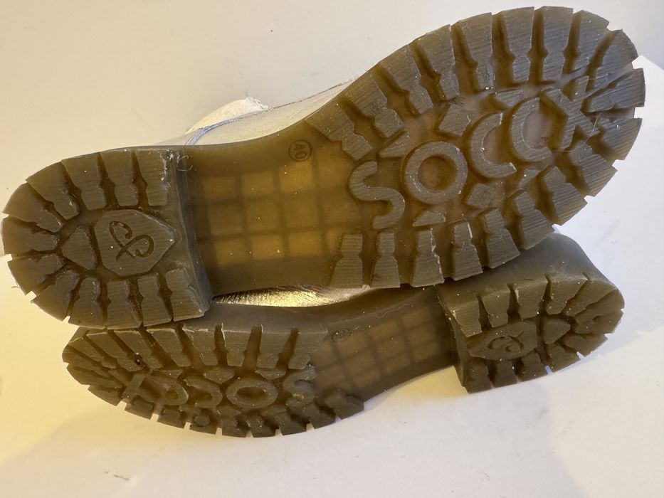 SOCCX – skórzane srebrne botki / glany, ocieplane roz 40