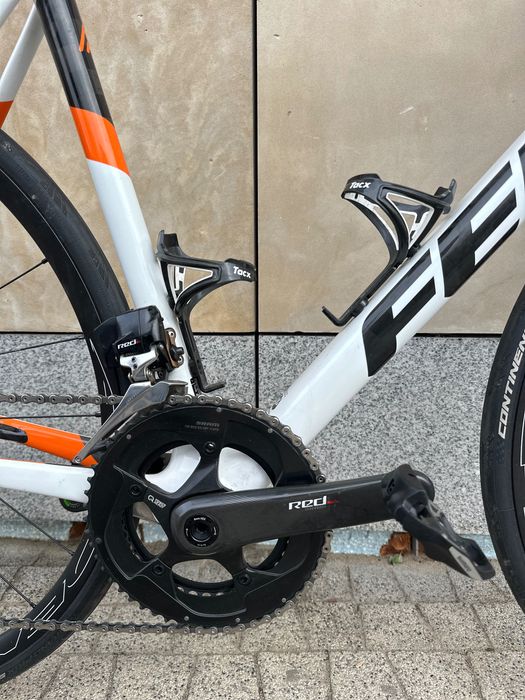 Rower szosowy Felt 2020, karbon, tarcze, Di2, rozmiar 56