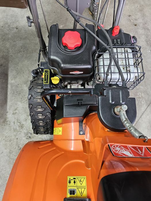 Odśnieżarka Husquarna ST 268 EPT