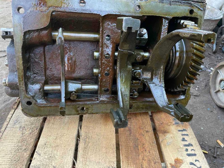 Продам Коробку отбора мощности - Зил ,КамАЗ Маз