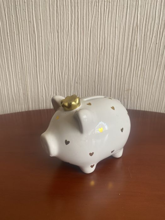 Шкатулки: керамическая, музыкальная, копилка, значки, саше.