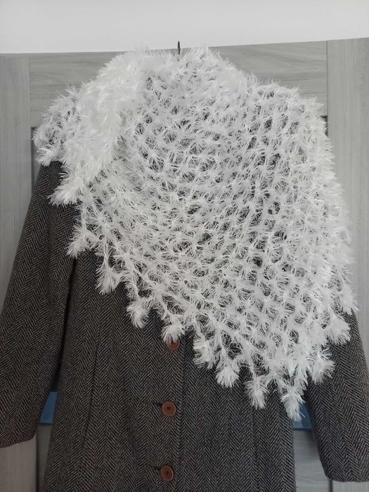 Szal chusta biała hand made ręczna robota