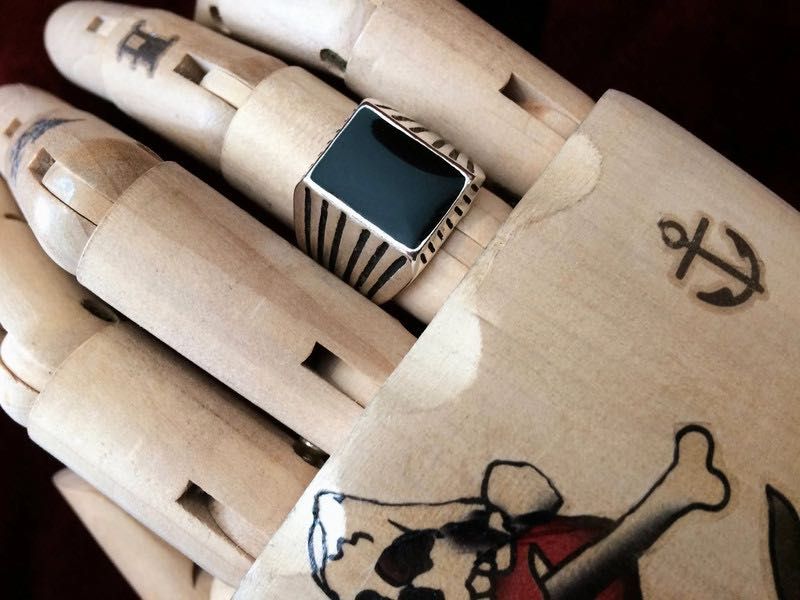 Anéis masculinos (vários modelos)