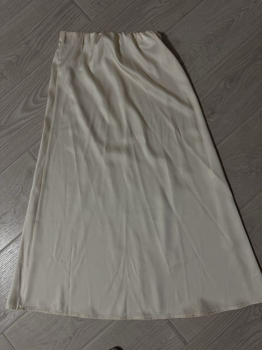 Сатиновая юбка миди