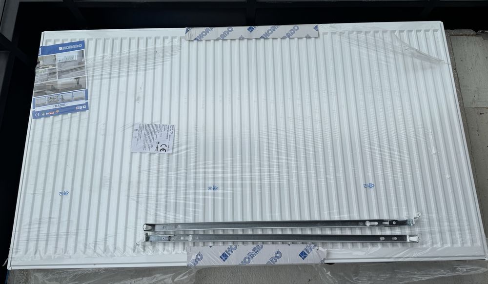 Kaloryfer 1,6x0,9m 2600W nowy powystawowy