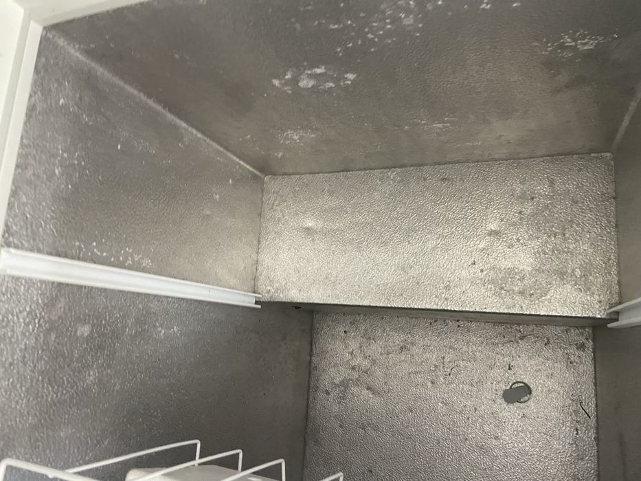congeladora horizontal é da marca Balay