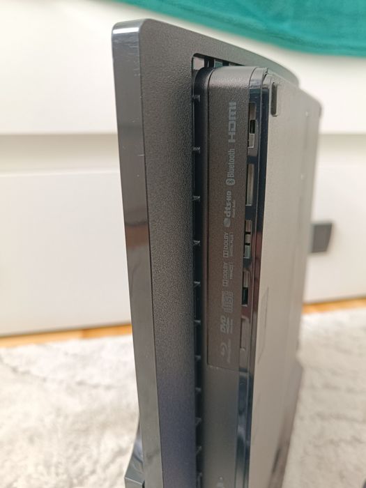 Sony PlayStation 3 Slim, PS3Slim, CECH-2504B, 320GB, 2 pady, okablowanie