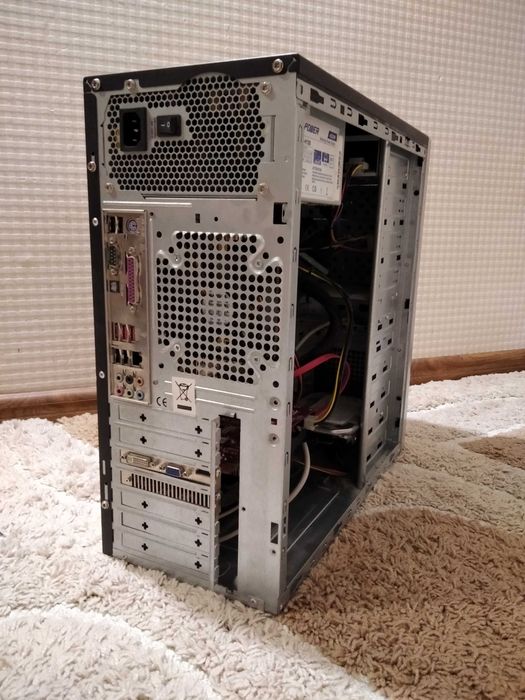 Продам ПК (AMD Athlon 2.8GHZ/4ГБ RAM/GTS 450 1ГБ/500ГБ HDD)