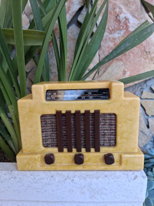 Rádio miniatura Addison 5f Canada 1940
