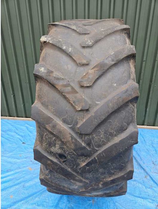 Opona Bkt 710/70 - R 38 Agrimax 710/70r38 Rt 765