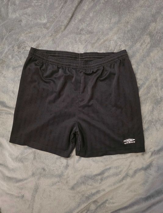 Umbro spodenki męskie L czarne sportowe monogram