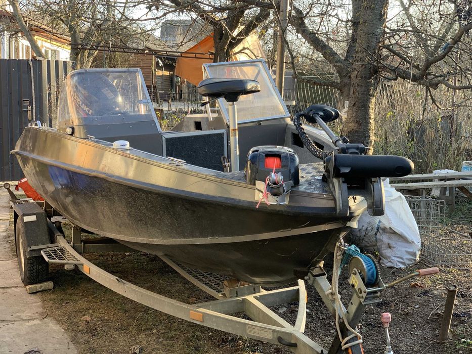 Катер FINVAL 470  з двигуном SUZUKI DF 70