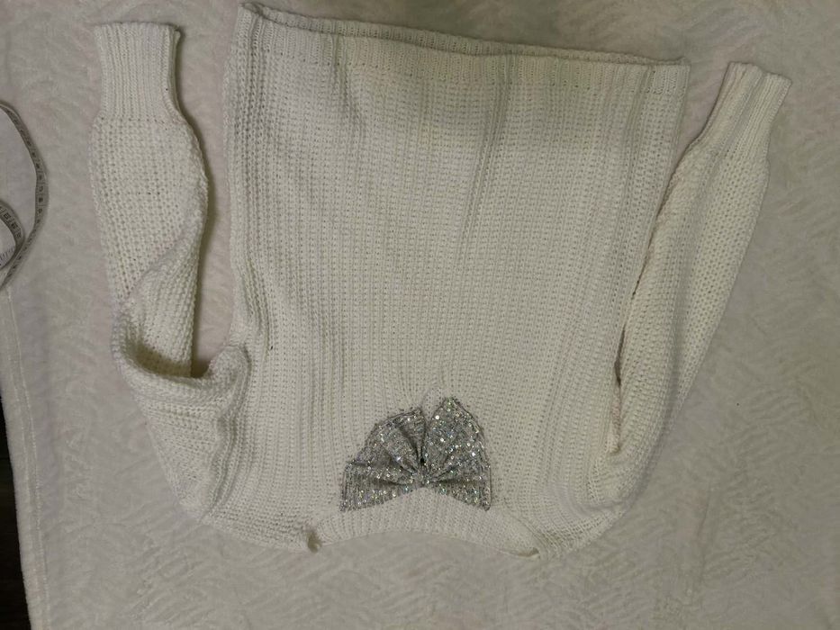 Bluza sweter śmietankowa kokardka srebrna cekiny