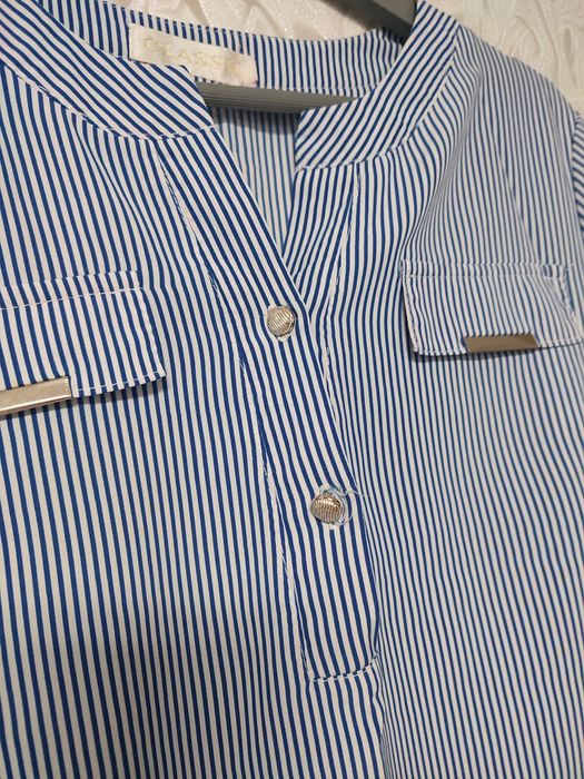 Святкова жіноча блузка