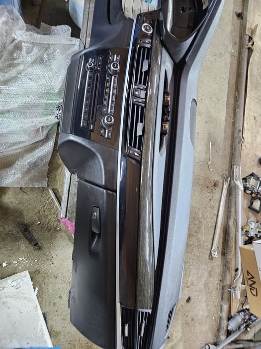 Торпеда/ панель BMW X5 F15