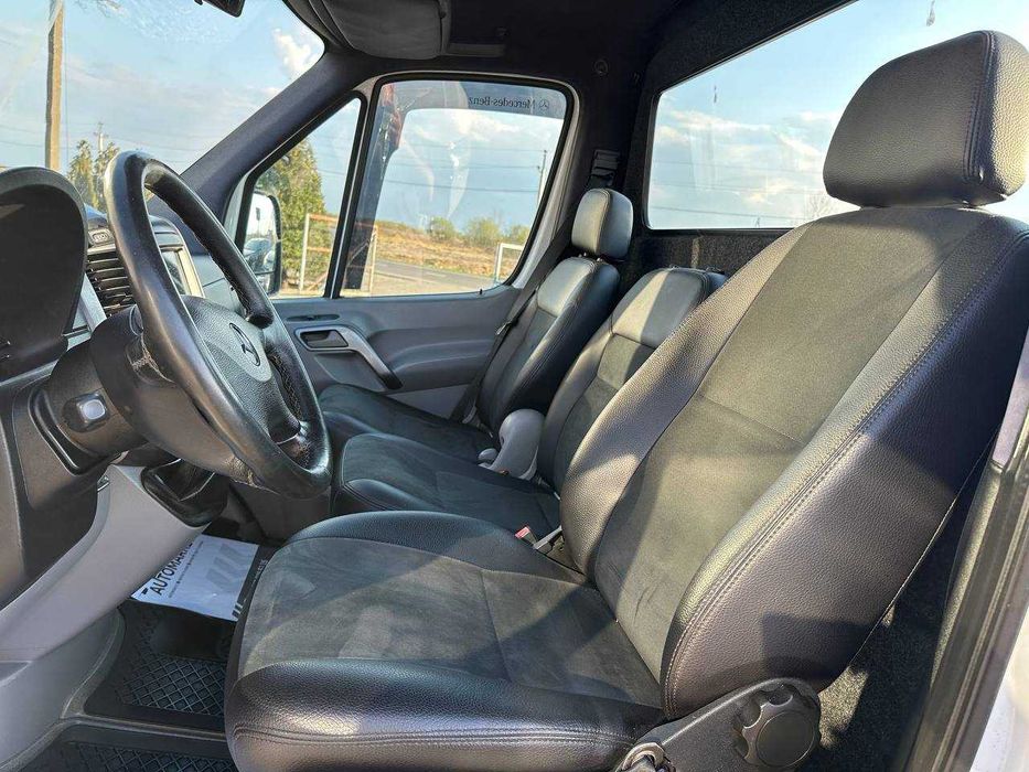 Mercedes-Benz Sprinter 2012