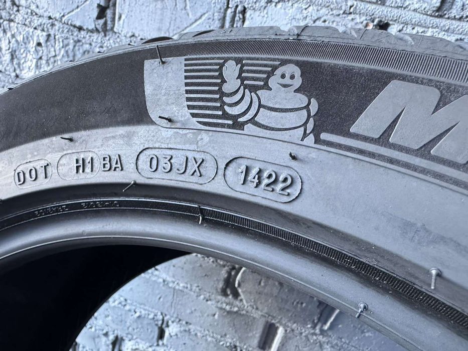 Літні шини Michelin 255/45 R18
